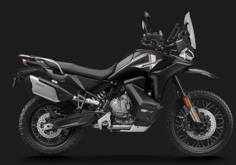 CF Moto 800 MTX do wynajęcia w motomalaga.com